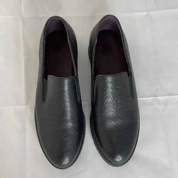 BOS. & CO Loafers Black Leather Floral Embossed Leather Slip On Size 37 - Picture 7 of 11